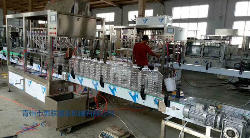 甲醇液體灌裝機(jī) 甲醇液體灌裝機(jī)