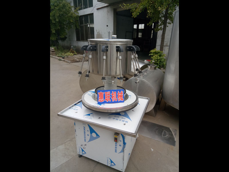 半自動醬油醋灌裝機(jī)